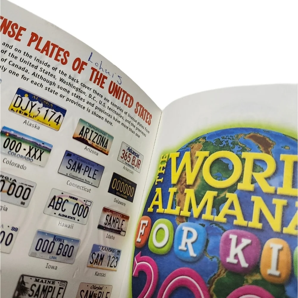 The World Almanac for Kids 2002 - Colorful Edition